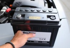 Как быстро и безопасно восстановить садящийся аккумулятор автомобиля